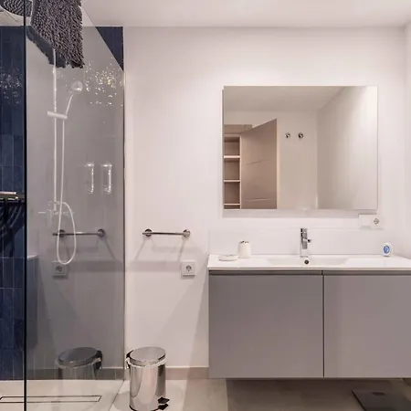 106 Private Luxury Villa, Heated Pool & Sauna Villa