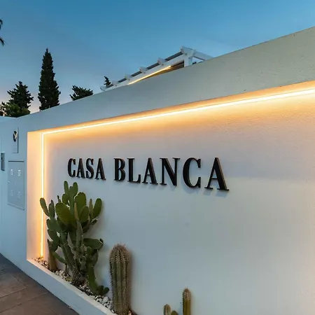Вилла 106 Private Luxury Villa, Heated Pool & Sauna Марбелья