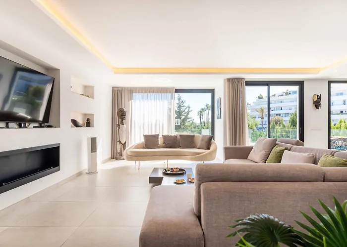 Villa 106 Private Luxury Villa, Heated Pool & Sauna *